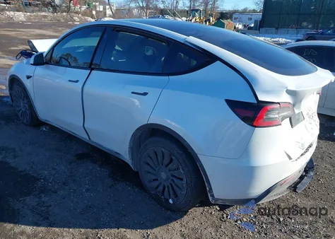 2021 Tesla Model Y Long Range Dual Motor All-Wheel Drive z USA, uszkodzony, nr VIN 5YJYGDEE5MF118949